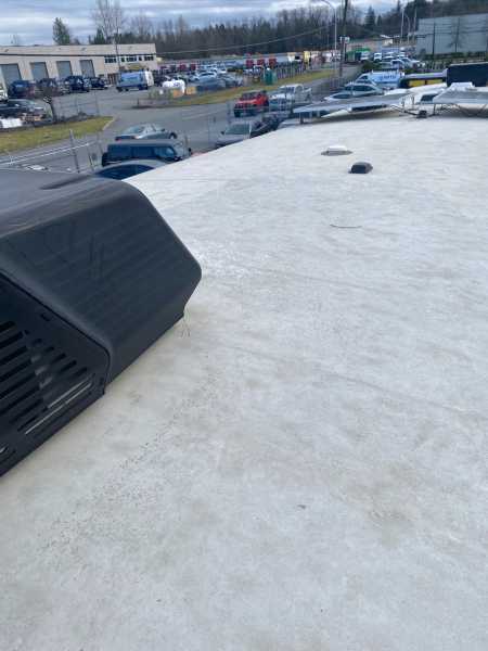 2022 Keystone Avalanche 390DS - Image 29