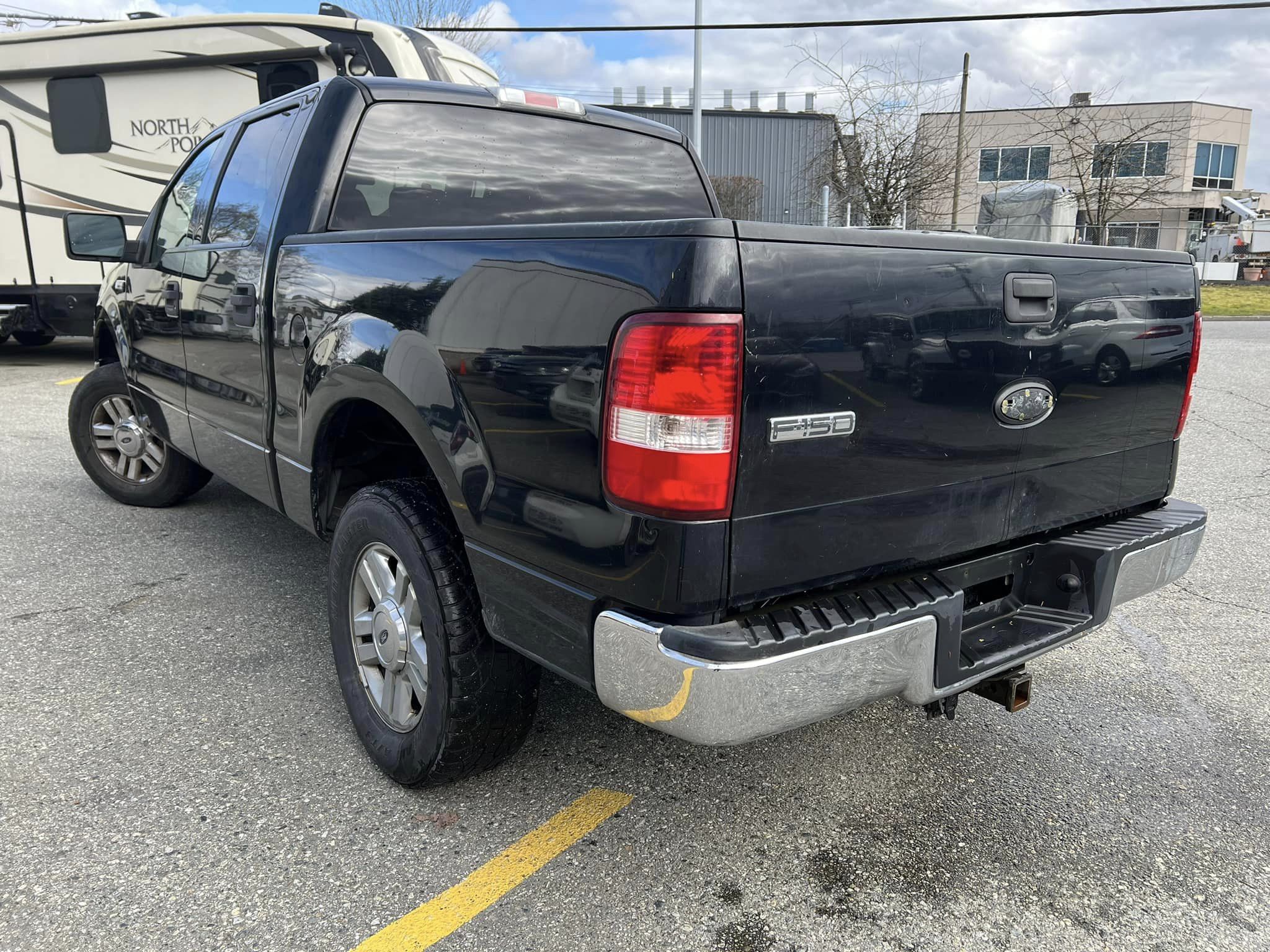 2004 Ford F-150 XLT SuperCrew 4WD 4.6L V8 - Image 6