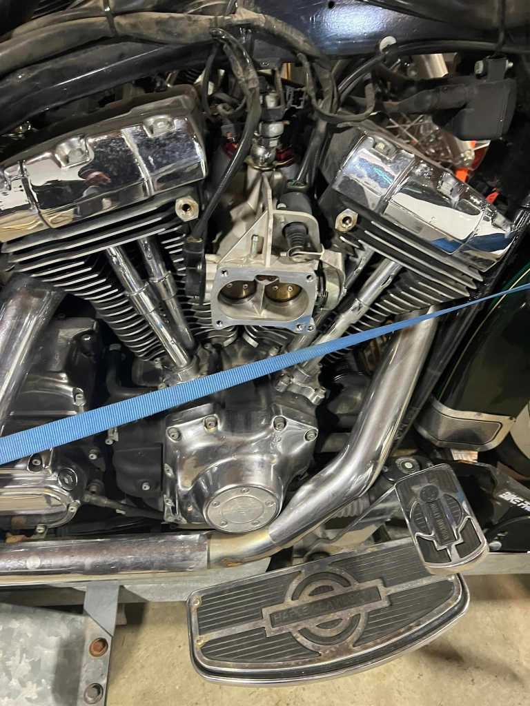 Pair of Harley Davidsons - Project/Parts Only - Image 11