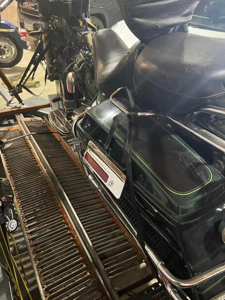 Pair of Harley Davidsons - Project/Parts Only - Image 15