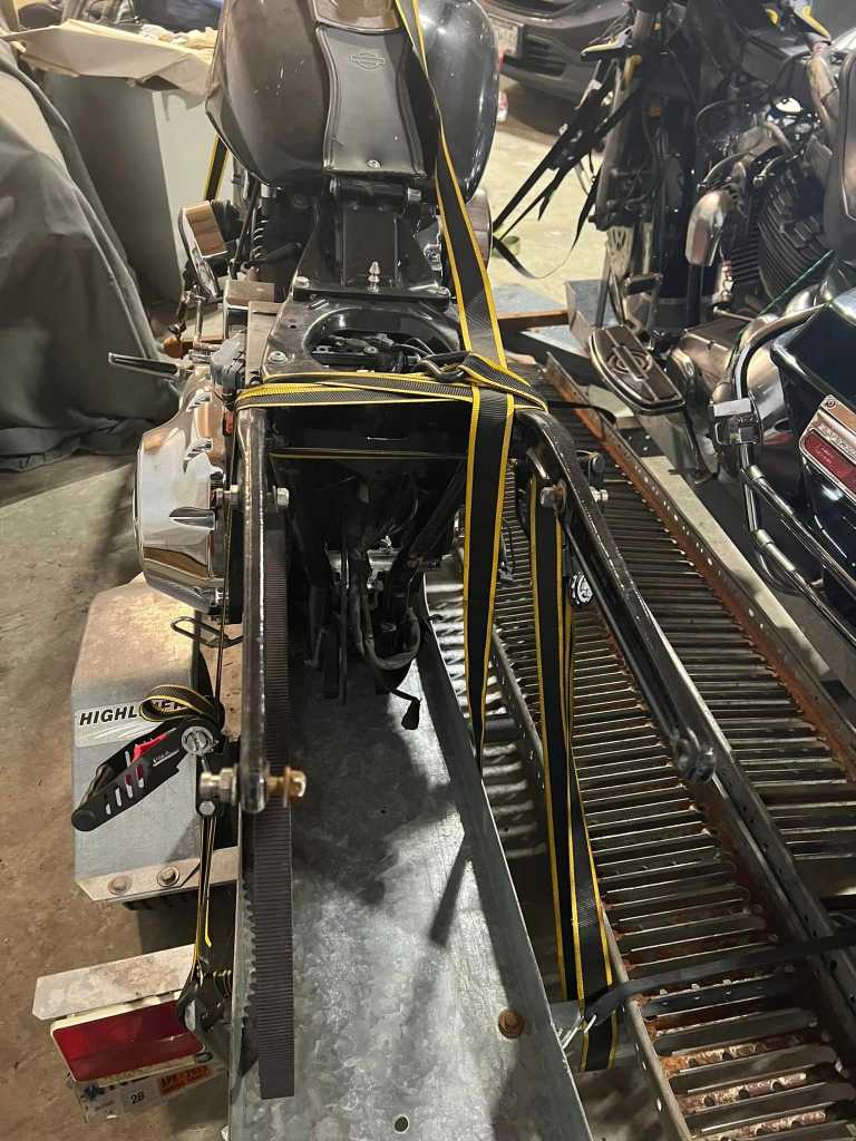 Pair of Harley Davidsons - Project/Parts Only - Image 16