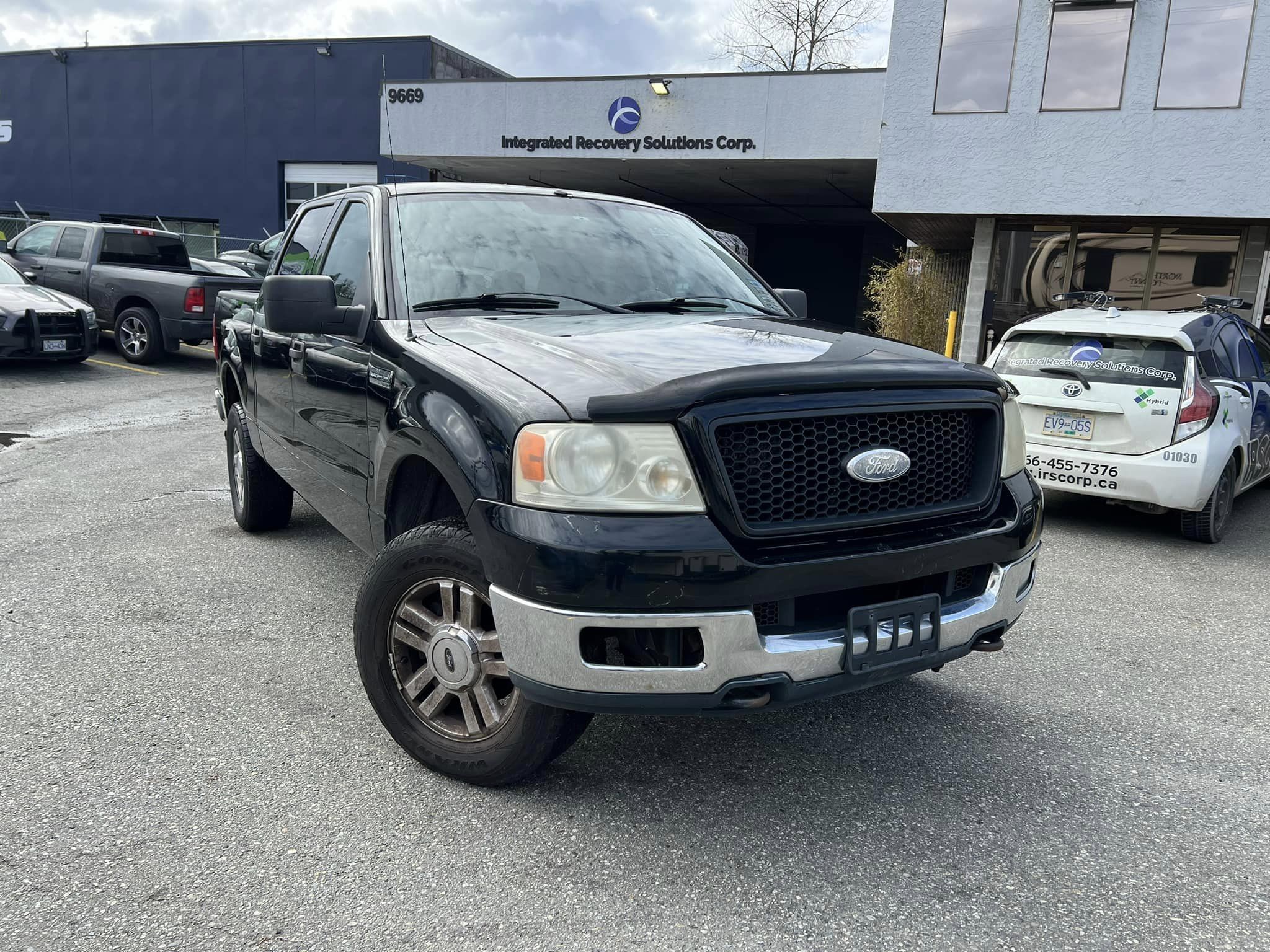 2004 Ford F-150 XLT SuperCrew 4WD 4.6L V8 - Image 3