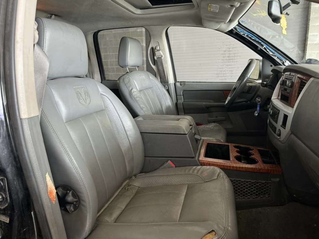 Dodge RAM 3500 Heavy Duty Turbo Diesel - Image 13