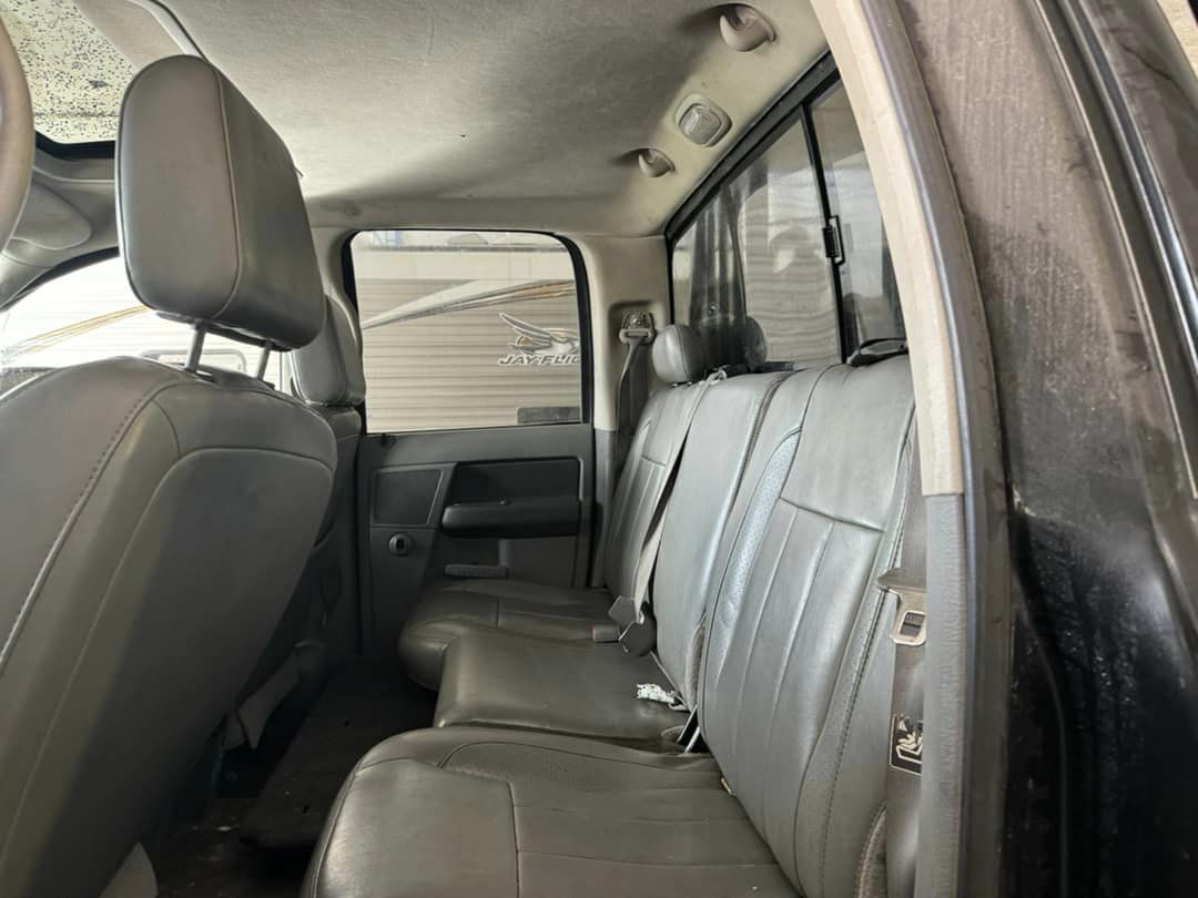 Dodge RAM 3500 Heavy Duty Turbo Diesel - Image 15