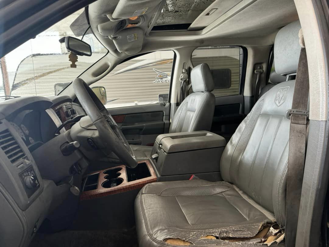 Dodge RAM 3500 Heavy Duty Turbo Diesel - Image 11