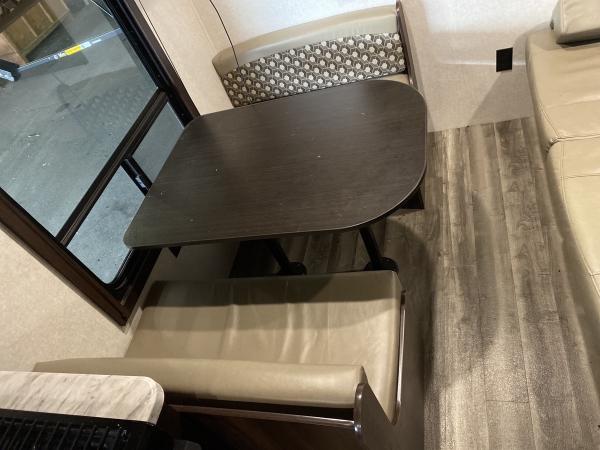 2020 Jayco Jay Flight 212QBW Rocky Mountain Travel Trailer - Image 13