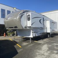2013 Keystone Cougar 333MKS Fifth Wheel Travel Trailer - Image 3