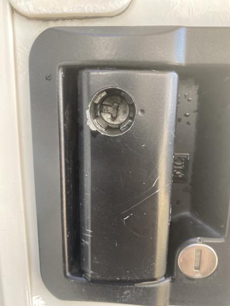 2013 Keystone Cougar 333MKS Fifth Wheel Travel Trailer - Image 38