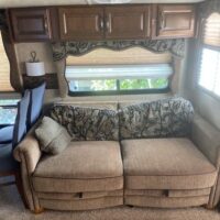 2013 Keystone Cougar 333MKS Fifth Wheel Travel Trailer - Image 15