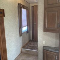 2013 Keystone Cougar 333MKS Fifth Wheel Travel Trailer - Image 20