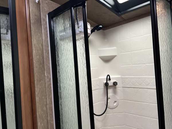 2015 Crossroad Sunset 32RL - Image 25