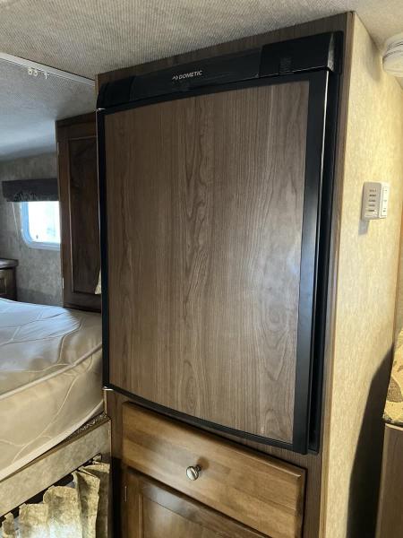 2018 80WSL Travelaire Camper - Image 19
