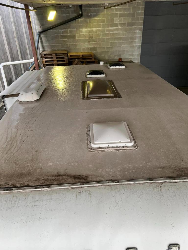 2018 80WSL Travelaire Camper - Image 31