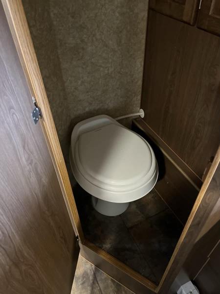 2018 80WSL Travelaire Camper - Image 21