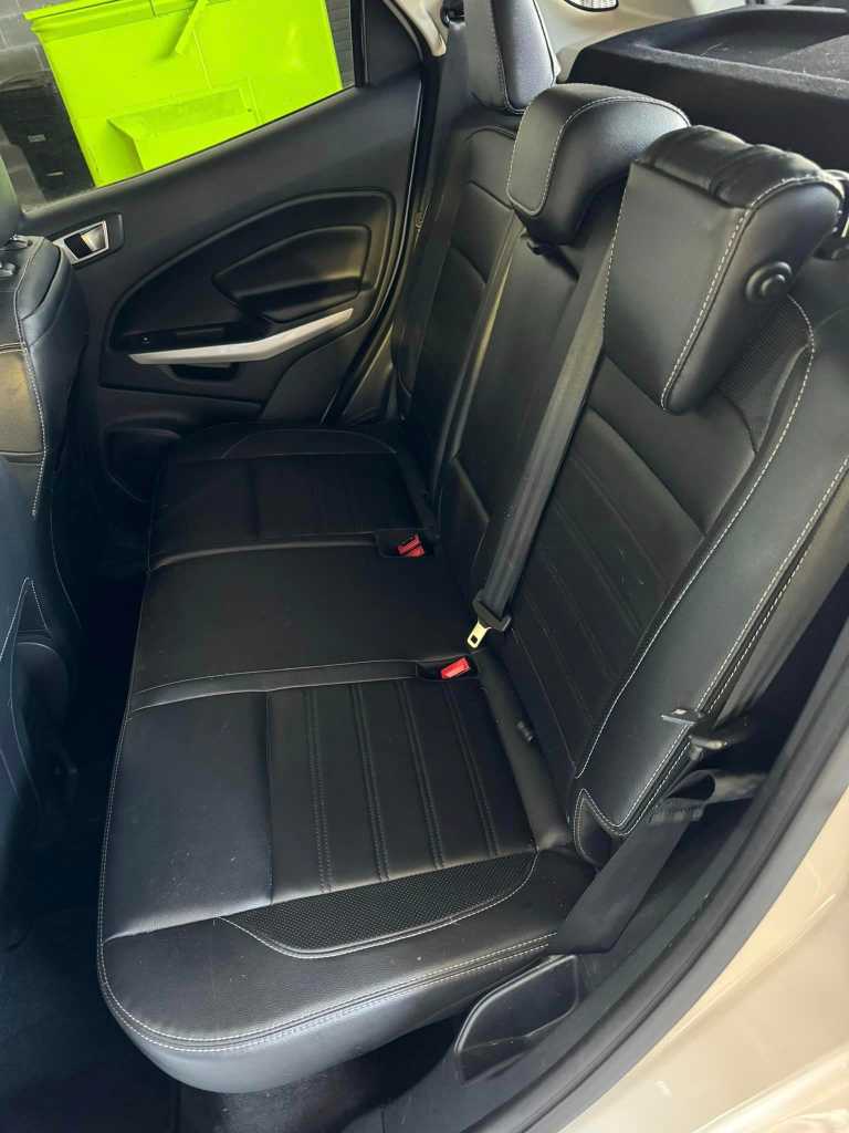 2019 Ford EcoSport Titanium AWD - Image 9