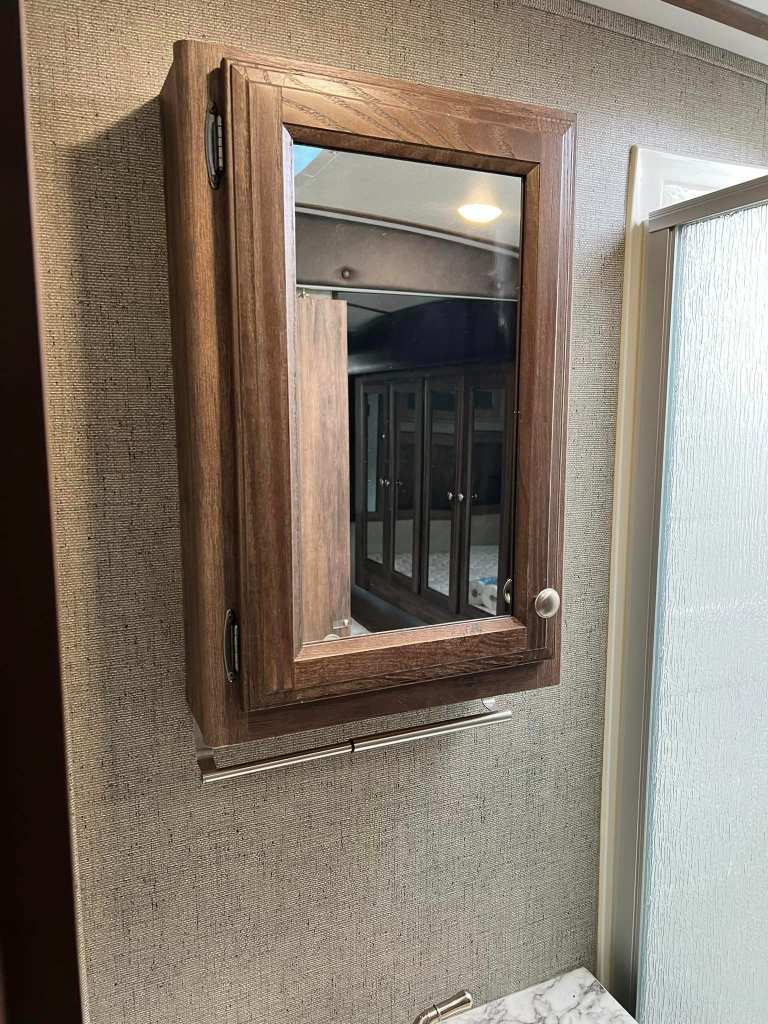 2017 Keystone Cougar 33MLS Travel Trailer - Image 23