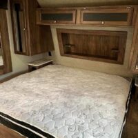 2017 Keystone Cougar 33MLS Travel Trailer - Image 18
