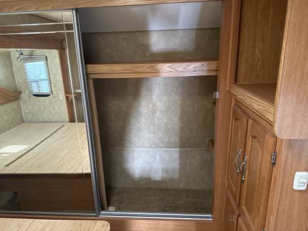 2008 Forest River Cardinal 35SB - Image 18