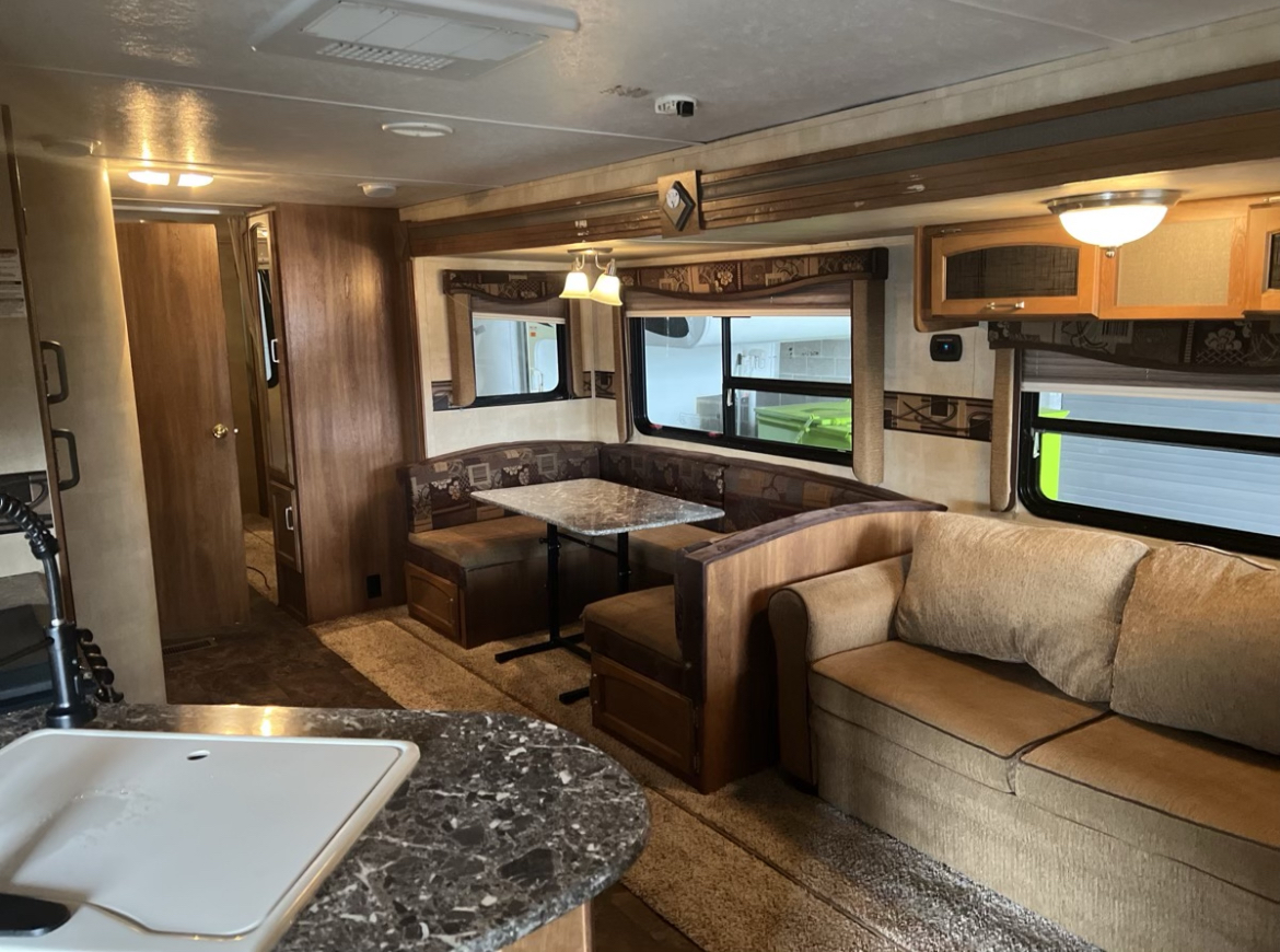 2014 Keystone Springdale 303BHSSR 30 - Image 8