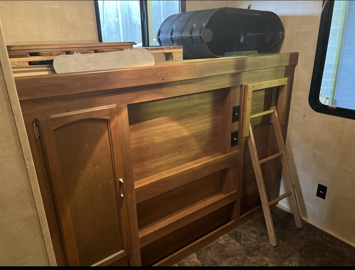 2014 Keystone Springdale 303BHSSR 30 - Image 13