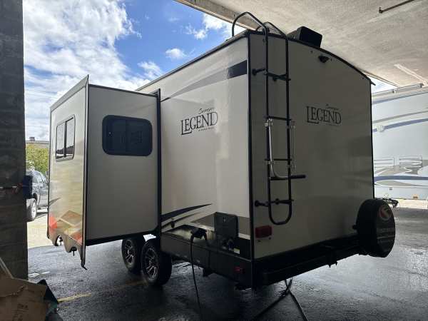 2019 Forest River Surveyor 200MBLE - Image 5