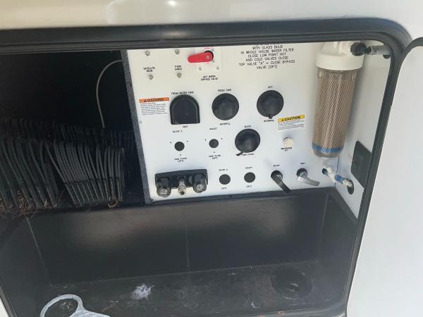 2016 Forest River Sandpiper 389RD - Image 23