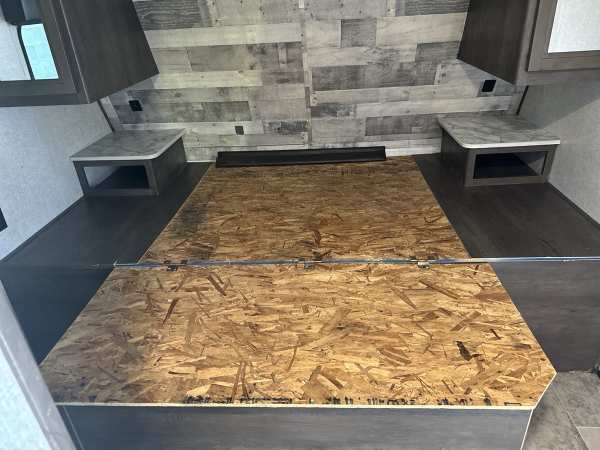 2021 Dutchmen MFG Coleman 202RD - Image 15