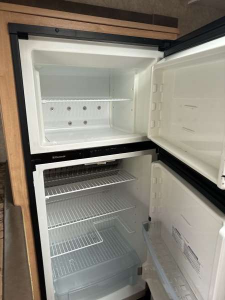 2014 Adventurer LP Camper 86SBS - Image 25