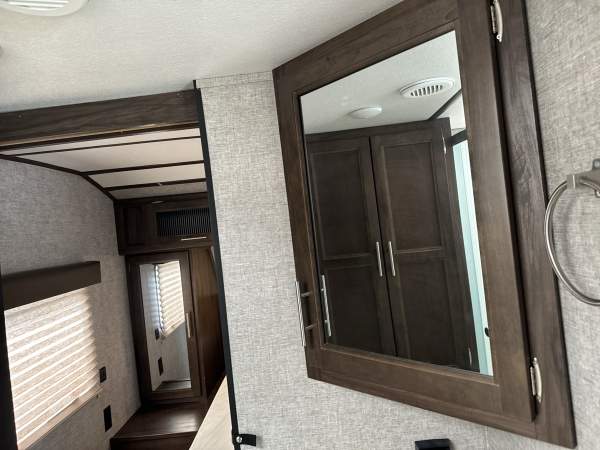 2019 Cherokee by Forest River Alpha Wolf Series M-27RK-L - Image 19