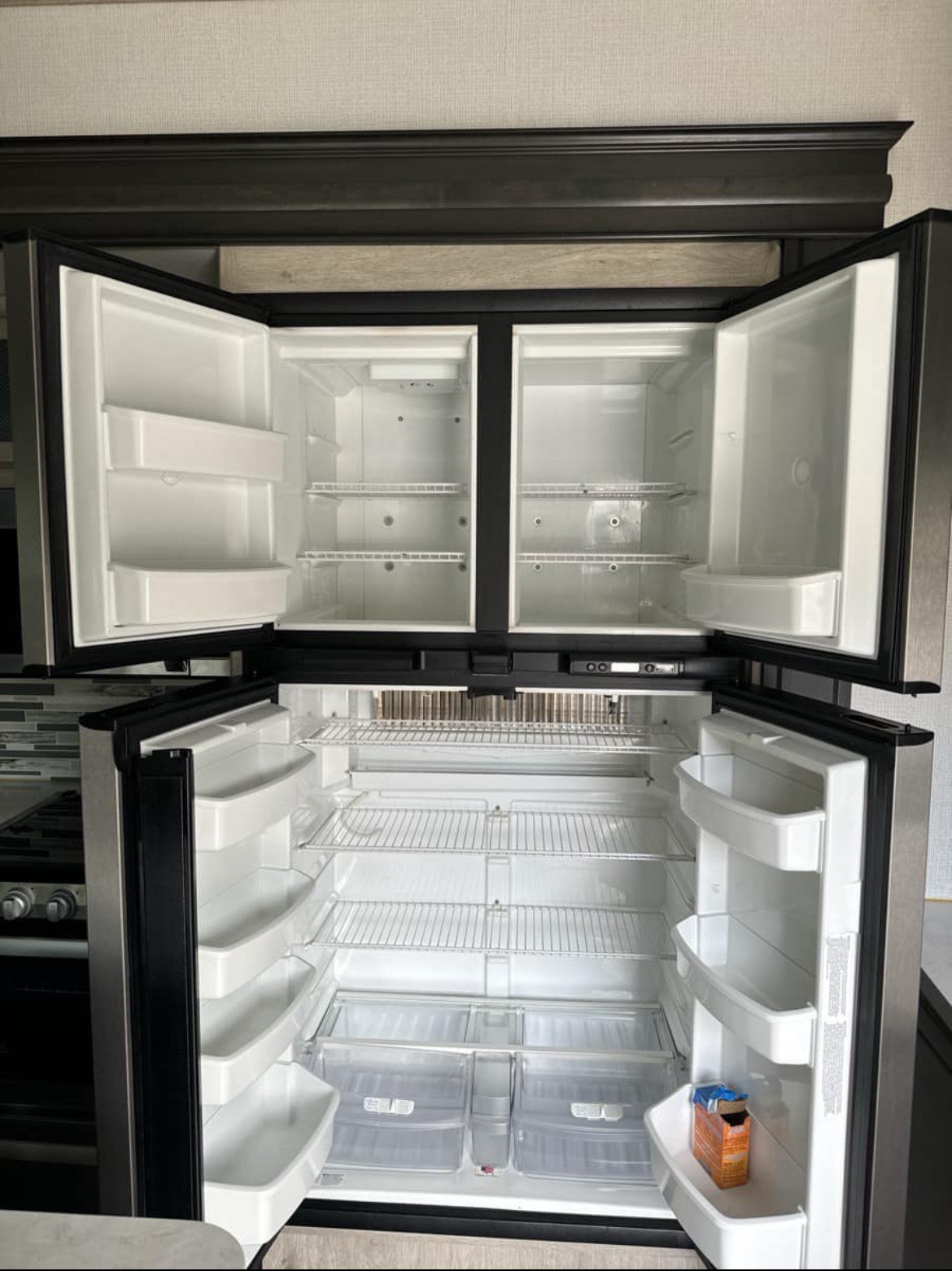 2021 Keystone Avalanche 390DS - Image 15