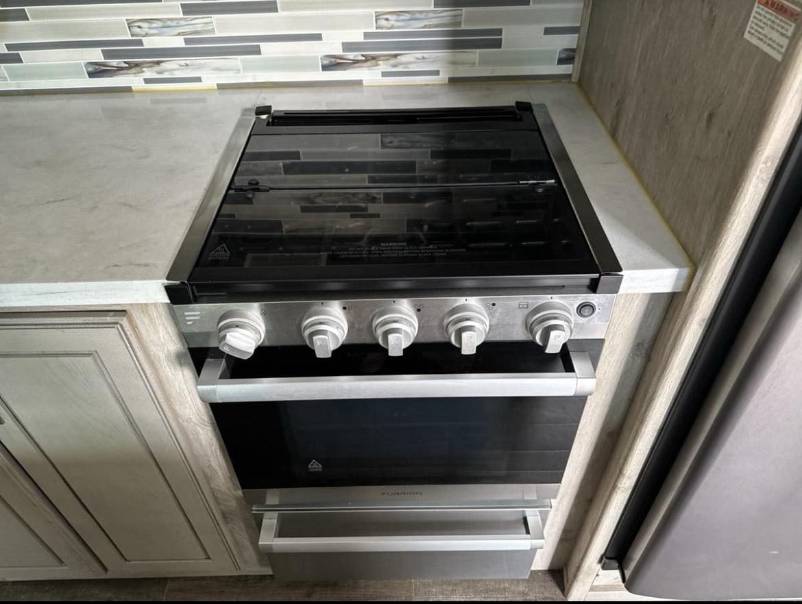 2021 Keystone Avalanche 390DS - Image 21