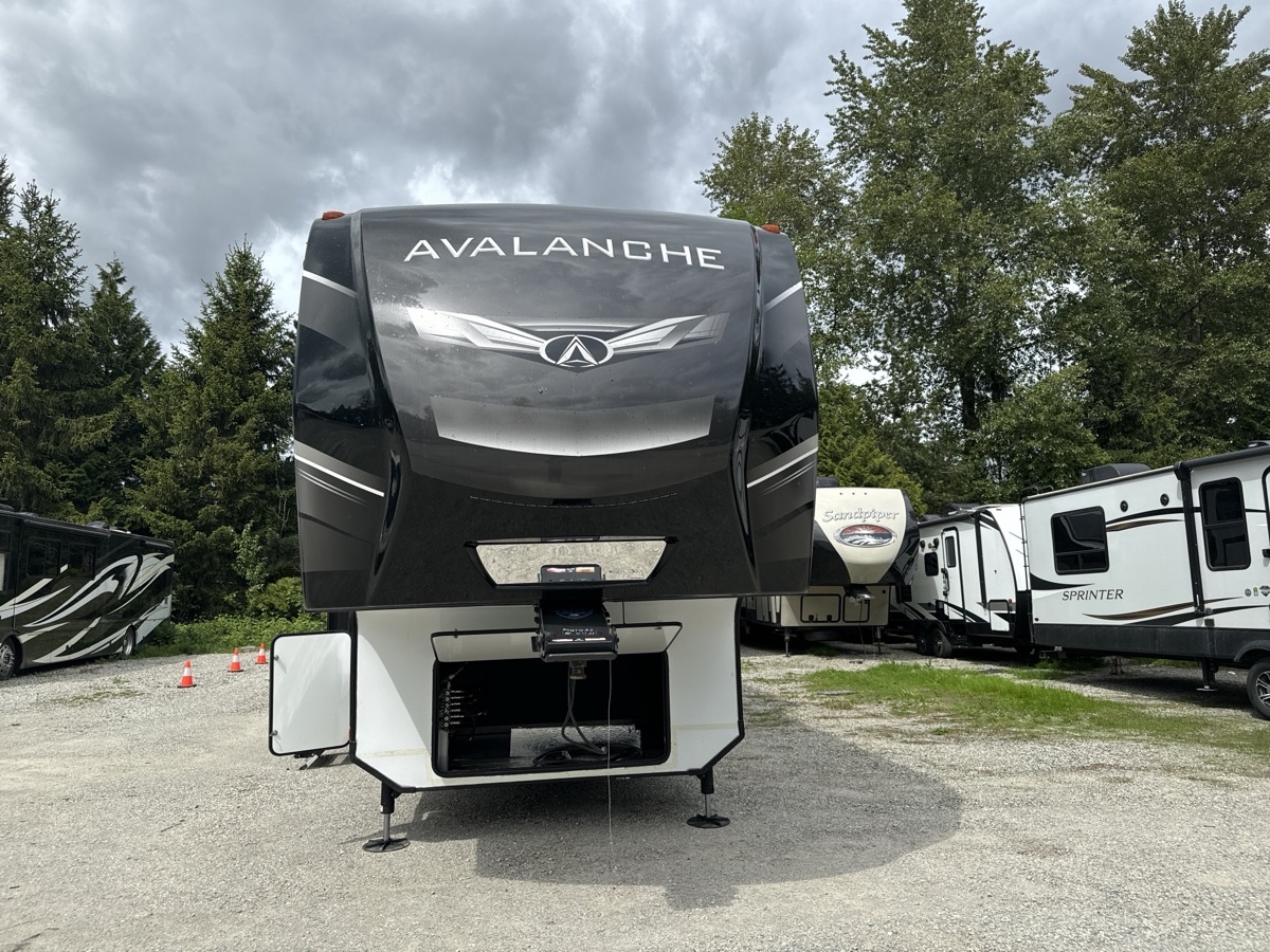 2021 Keystone Avalanche 390DS