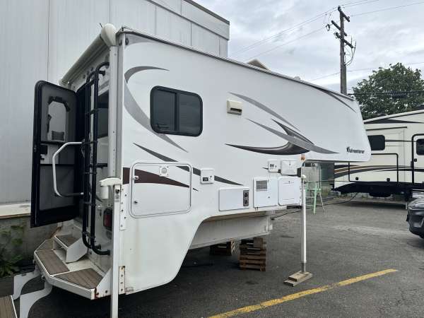 2014 Adventurer LP Camper 86SBS - Image 4