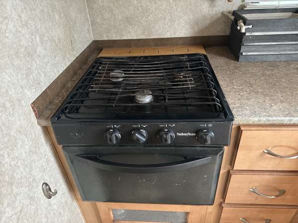 2014 Adventurer LP Camper 86SBS - Image 19