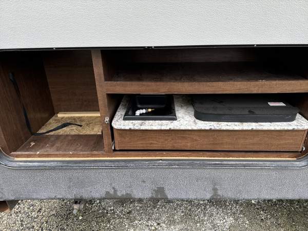 2017 Keystone Hideout 24BHS - Image 33