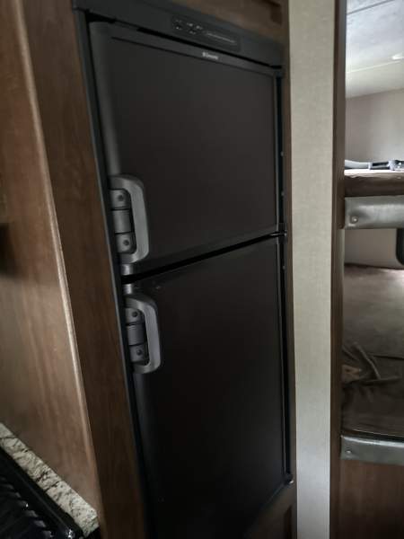 2017 Keystone Hideout 24BHS - Image 15