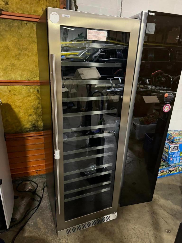 24" Silhouette Wine Cooler 129 Bottles