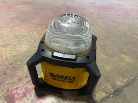 Assorted Dewalt Items Lot 3 - Image 9