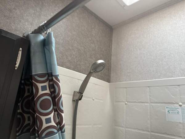 2017 Jayco Octane T32C Toy Hauler - Image 26