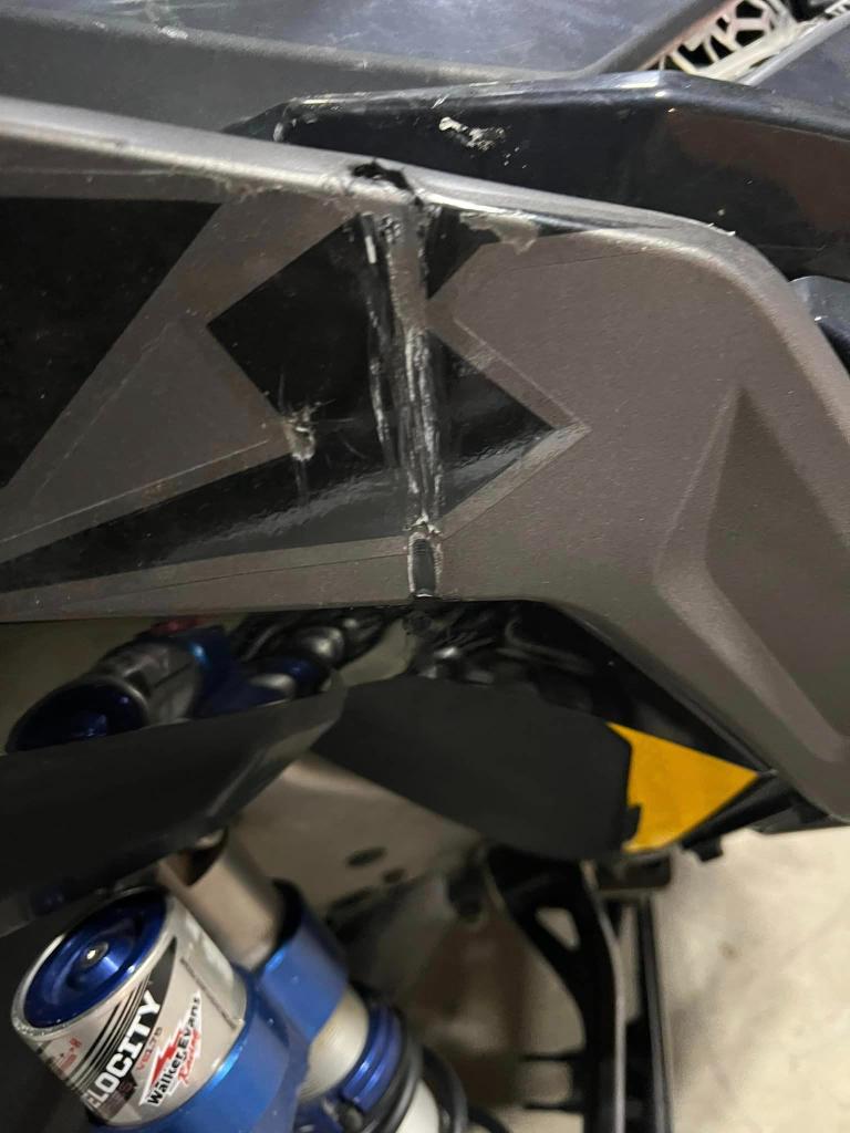 2022 Polaris Snowmobile Boost RMK Slash 165 - Image 18