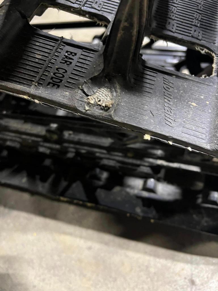 2022 Polaris Snowmobile Boost RMK Slash 165 - Image 17