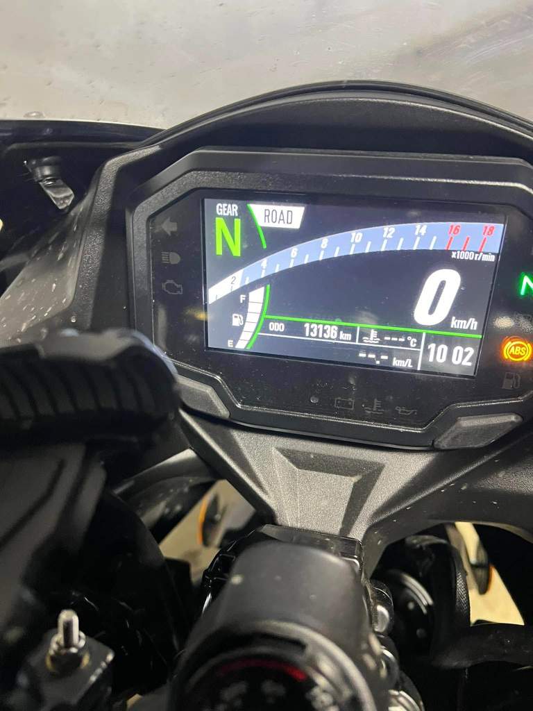 2023 Kawasaki Ninja ZX-4R - Image 7