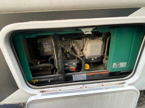 2017 Alpine Adventure 24DS - Image 17