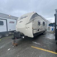 2016 Keystone Cougar XL 25RDB - Image 2