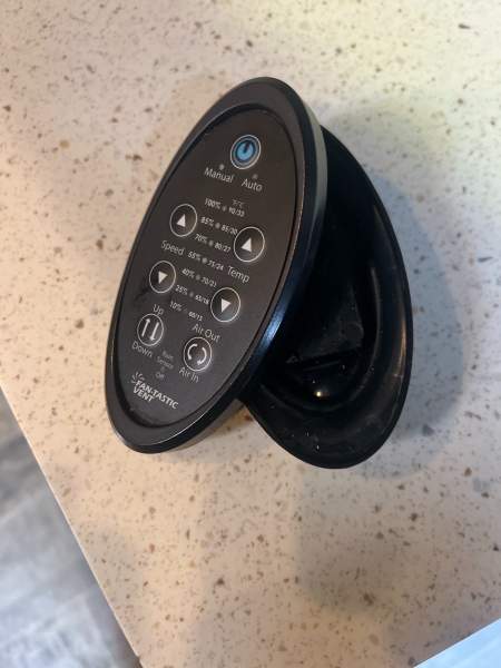 2018 Keystone Montana HM344RL - Image 21