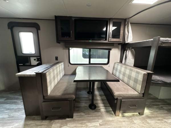 2021 Grand Design Transcend XPLOR 24BH - Image 12