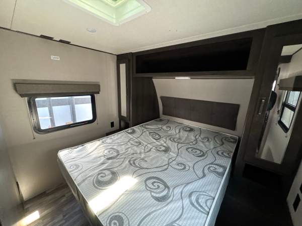 2021 Grand Design Transcend XPLOR 24BH - Image 14