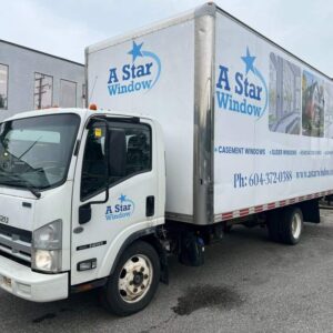 2015 Isuzu NRR Diesel Truck