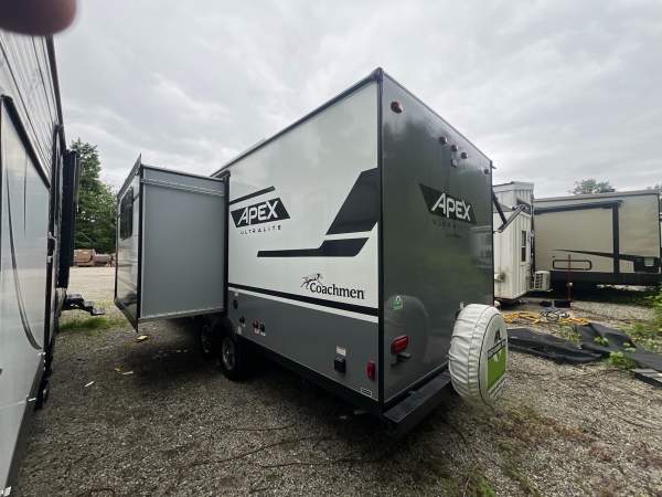 2023 Coachmen Apex Ultra Lite 245BHS - Image 4