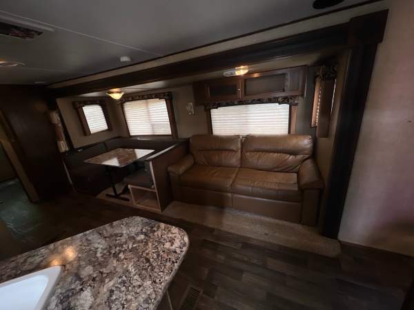 2016 Keystone Hideout 31BHDS - Image 8